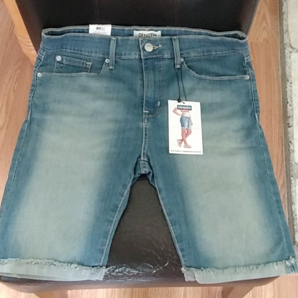 Levi's Denizen stretch mid-rise Bermuda shorts